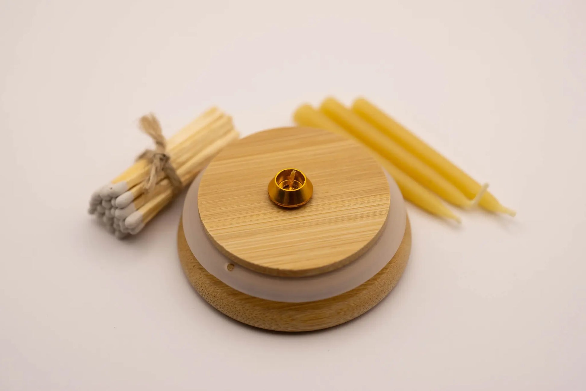 candle - beeswax - 20 minute mindful by the polite house
