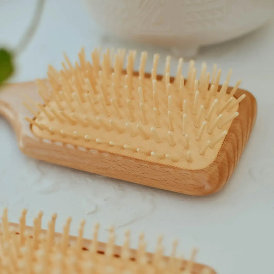 hairbrush - straight tip pin - bamboo by zefiro