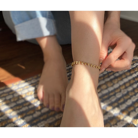anklet - brass accent + glass beads by baizaar