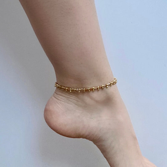 anklet - brass accent + glass beads by baizaar