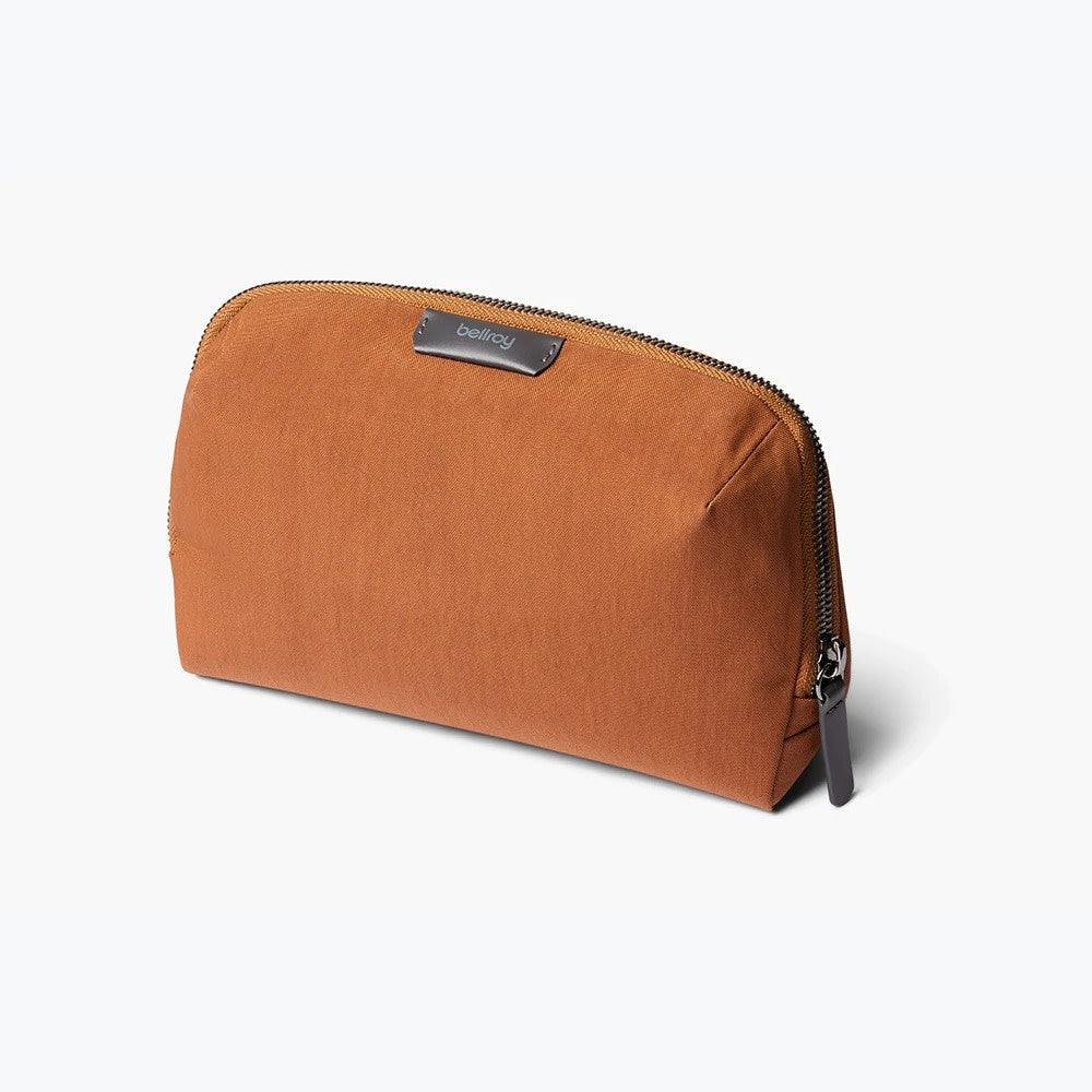 pouch - desk caddy by bellroy