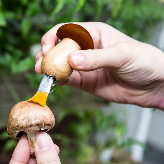 tool - mushroom keychain by kikkerland