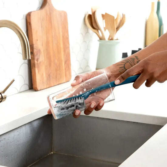 tool - bottle brush - clean ocean by full circle home