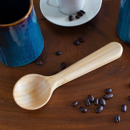 coffee scoop - built-in bag clip by totally bamboo