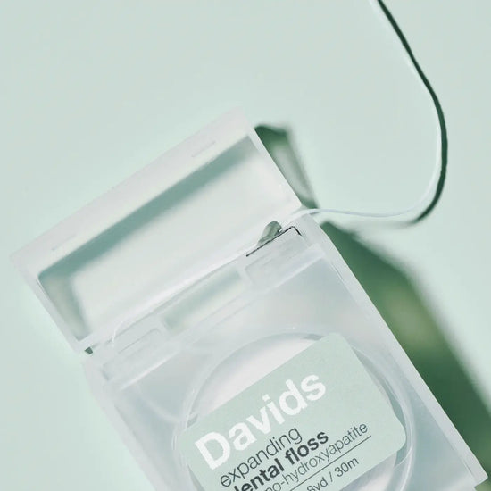 dental floss - refillable dispenser - mint by davids natural toothpaste