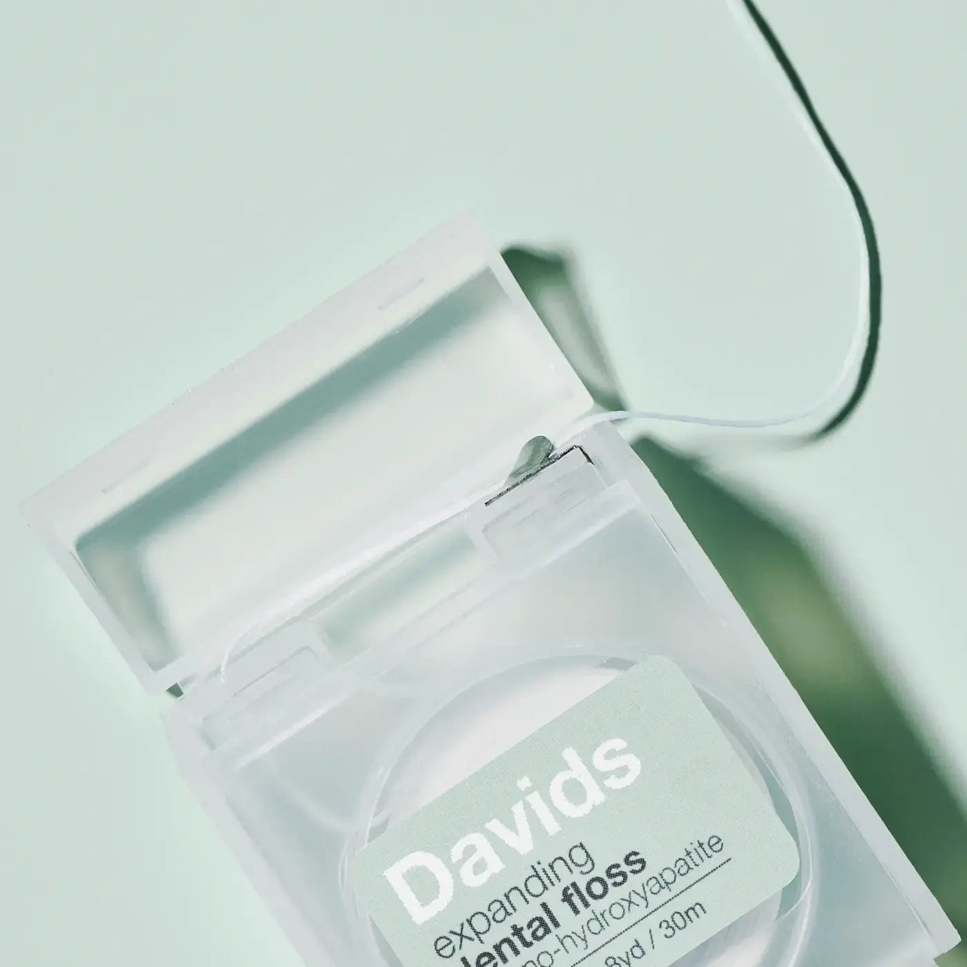 dental floss - refillable dispenser - mint by davids natural toothpaste