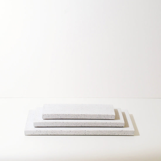 flat tray - "visa" - medium by concrete goods