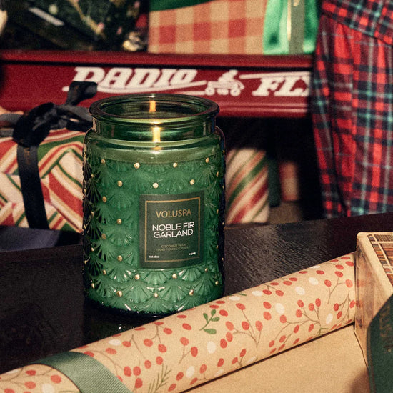 candle - noble fir garland by voluspa