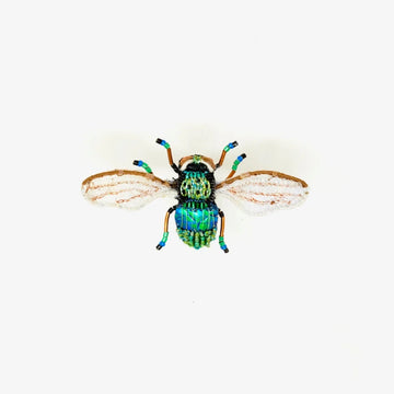 brooch pin - field bee by trovelore