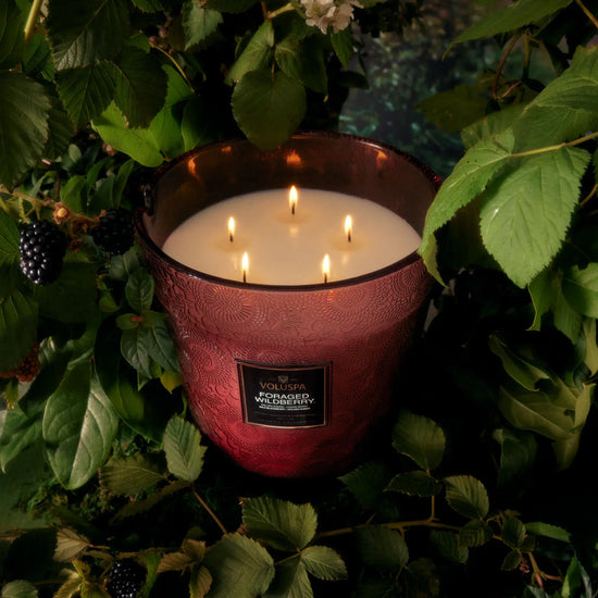 candle - foraged wildberry - 5-wick hearth by voluspa