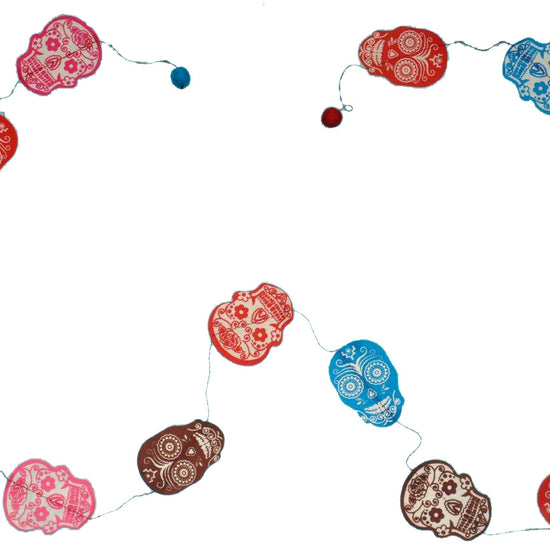 garland - paper skulls by giftsland