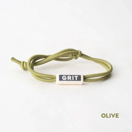 bracelet - stretch cord - ceramic tag by mudlove