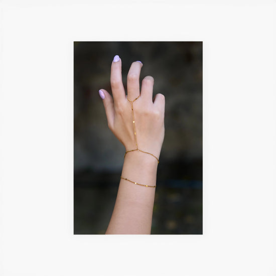 hand chain - indira - 18kgp by peter and june