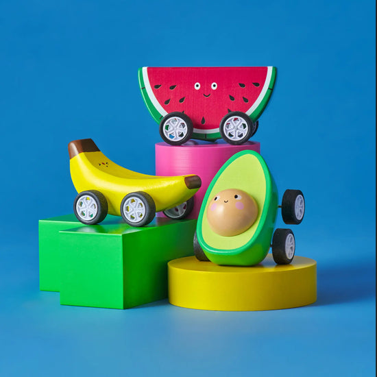 toy - pullback car - fruit-fun by kikkerland
