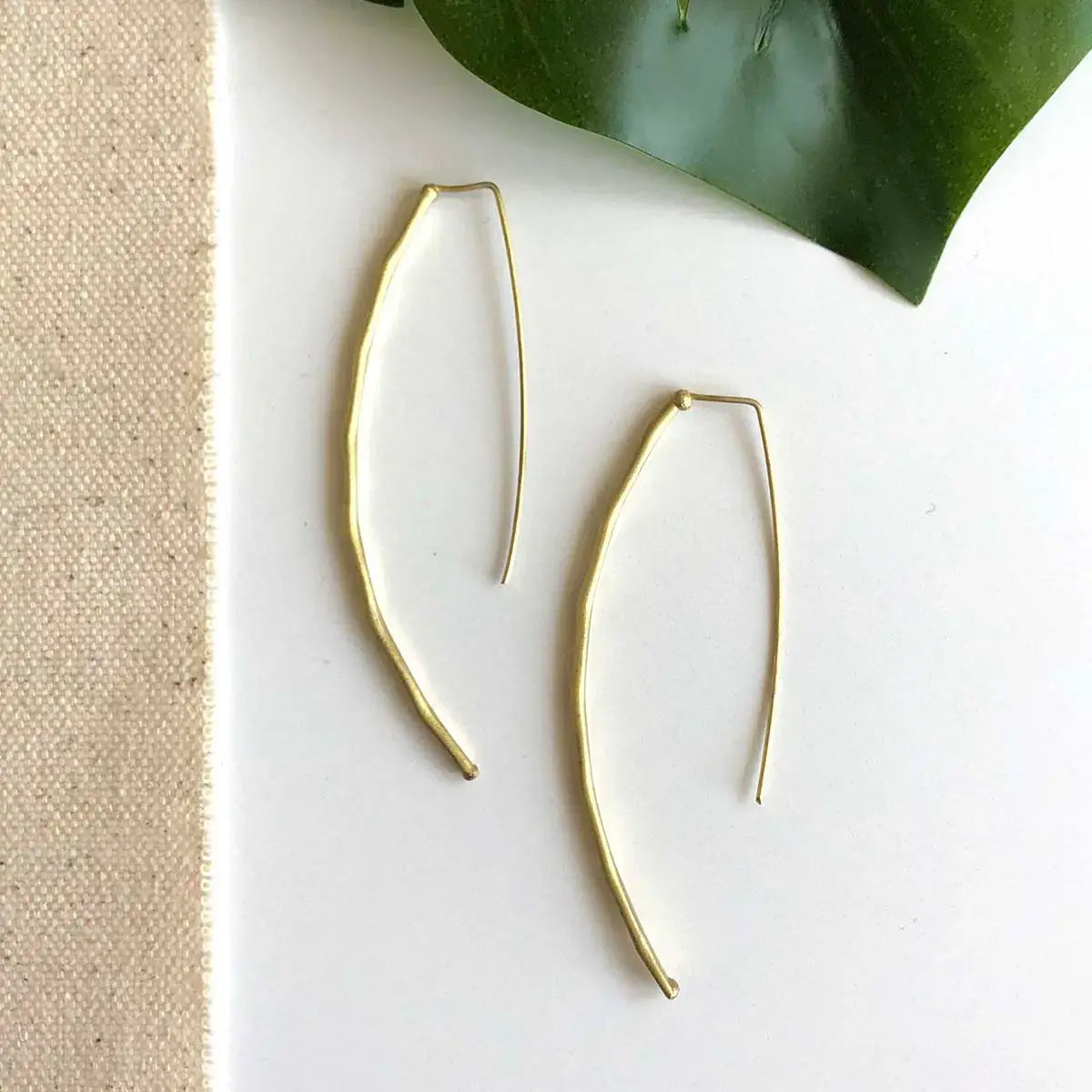 earrings - leila linear - gold by worldfinds