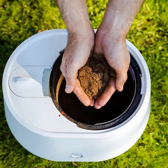 kitchen composter - lomi smart waste™ by lomi