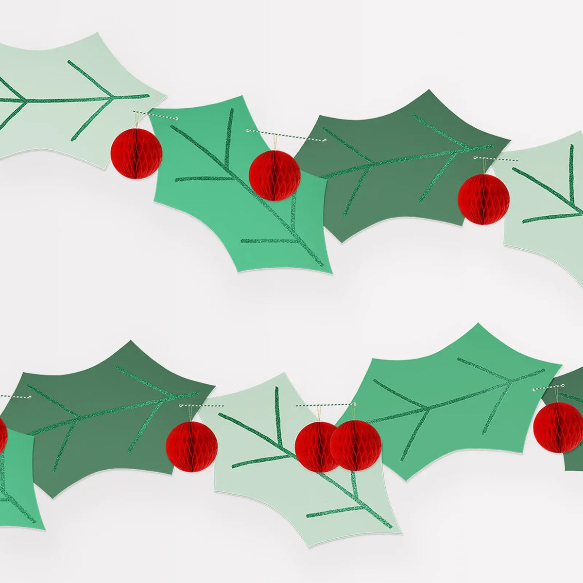 garland - giant honeycomb holly by meri meri