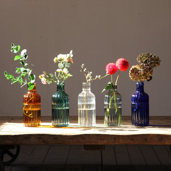 ribbed glass vase - metropolitan elegance by time concept inc.