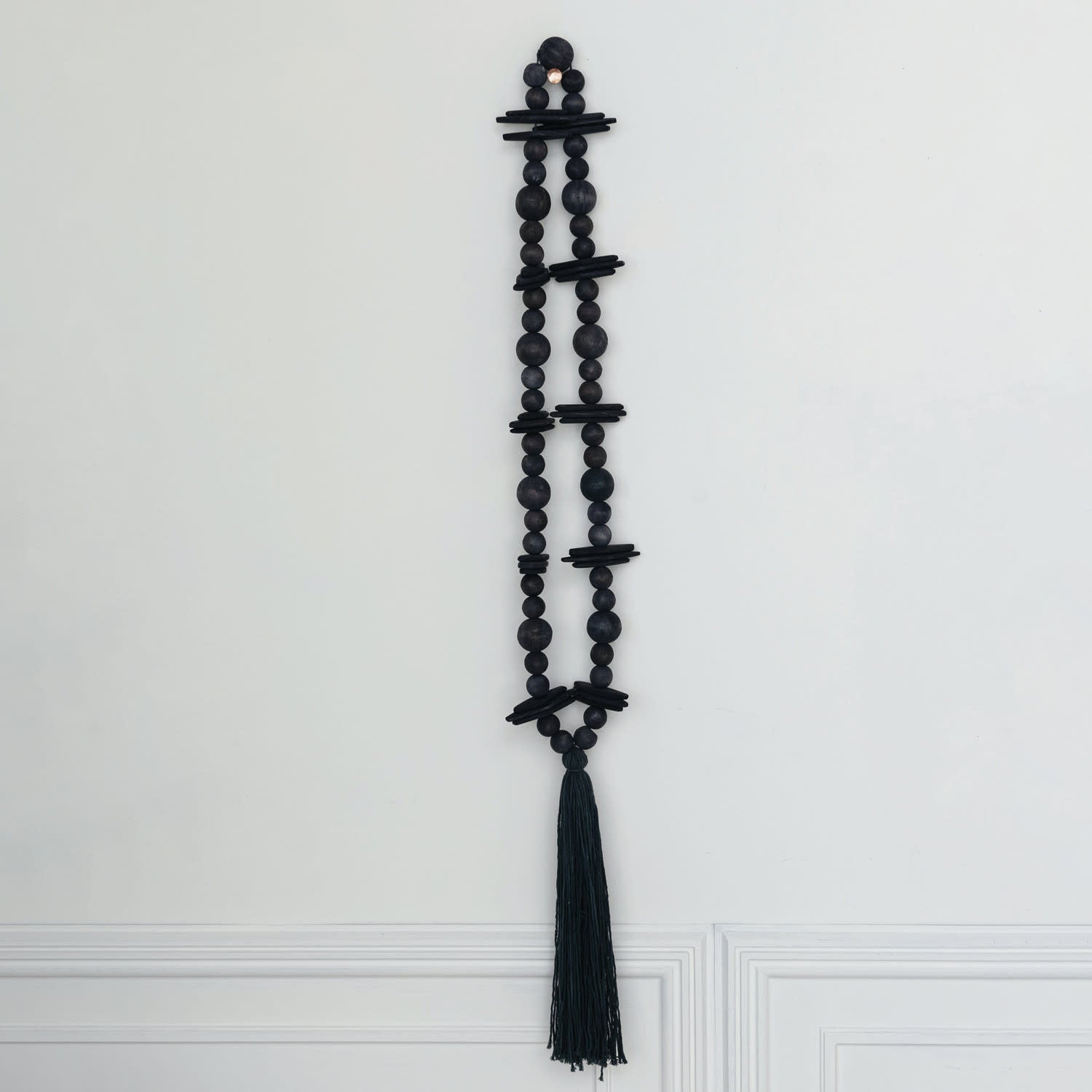 garland - oak wood beads + cotton tassel - black by creative co-op
