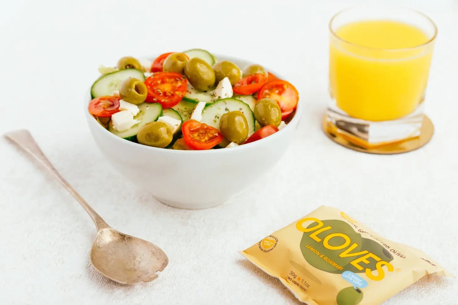 snack - olives ("oloves") by poshi (fresh packed veggies)