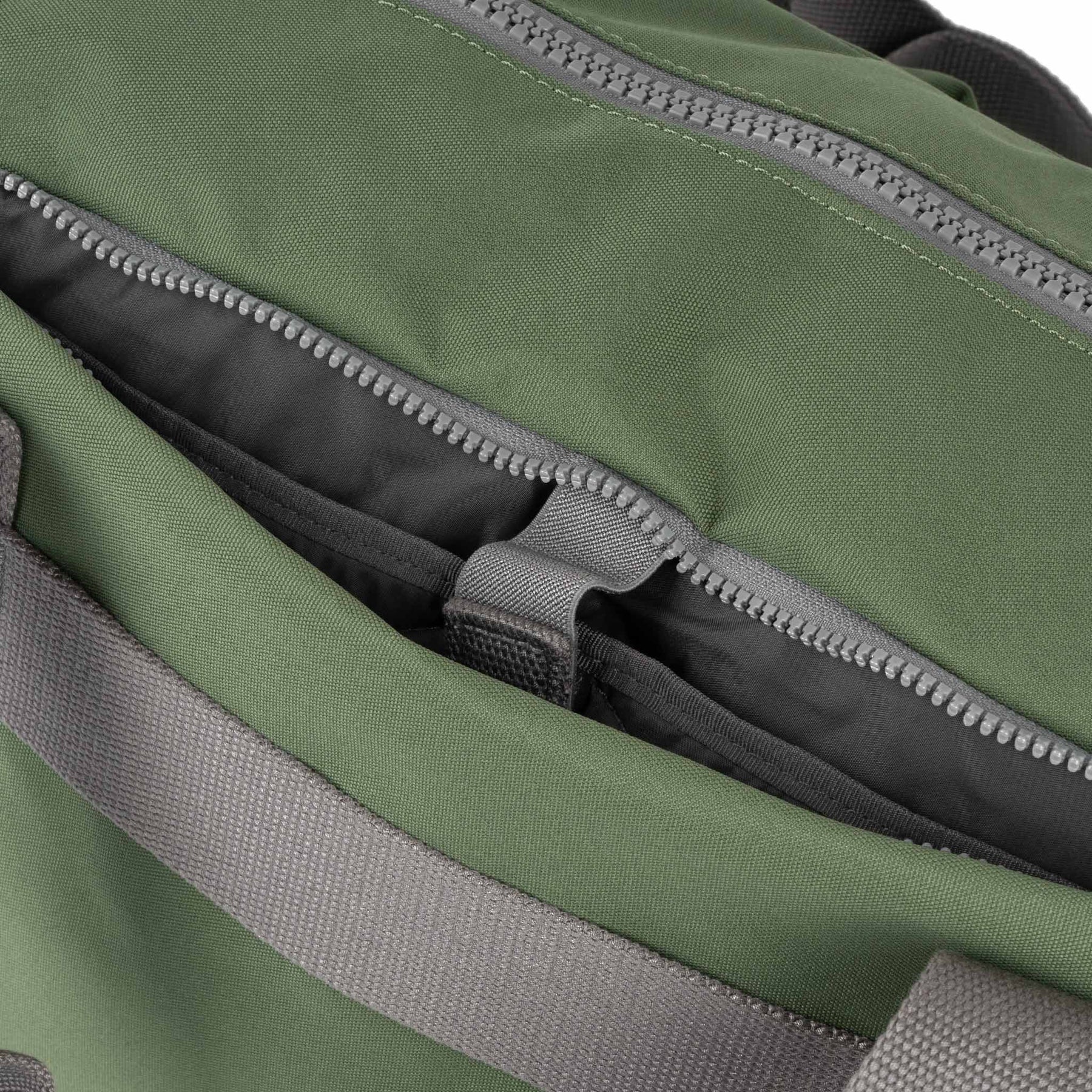 bag - gatwick - recycled canvas - med by ori london
