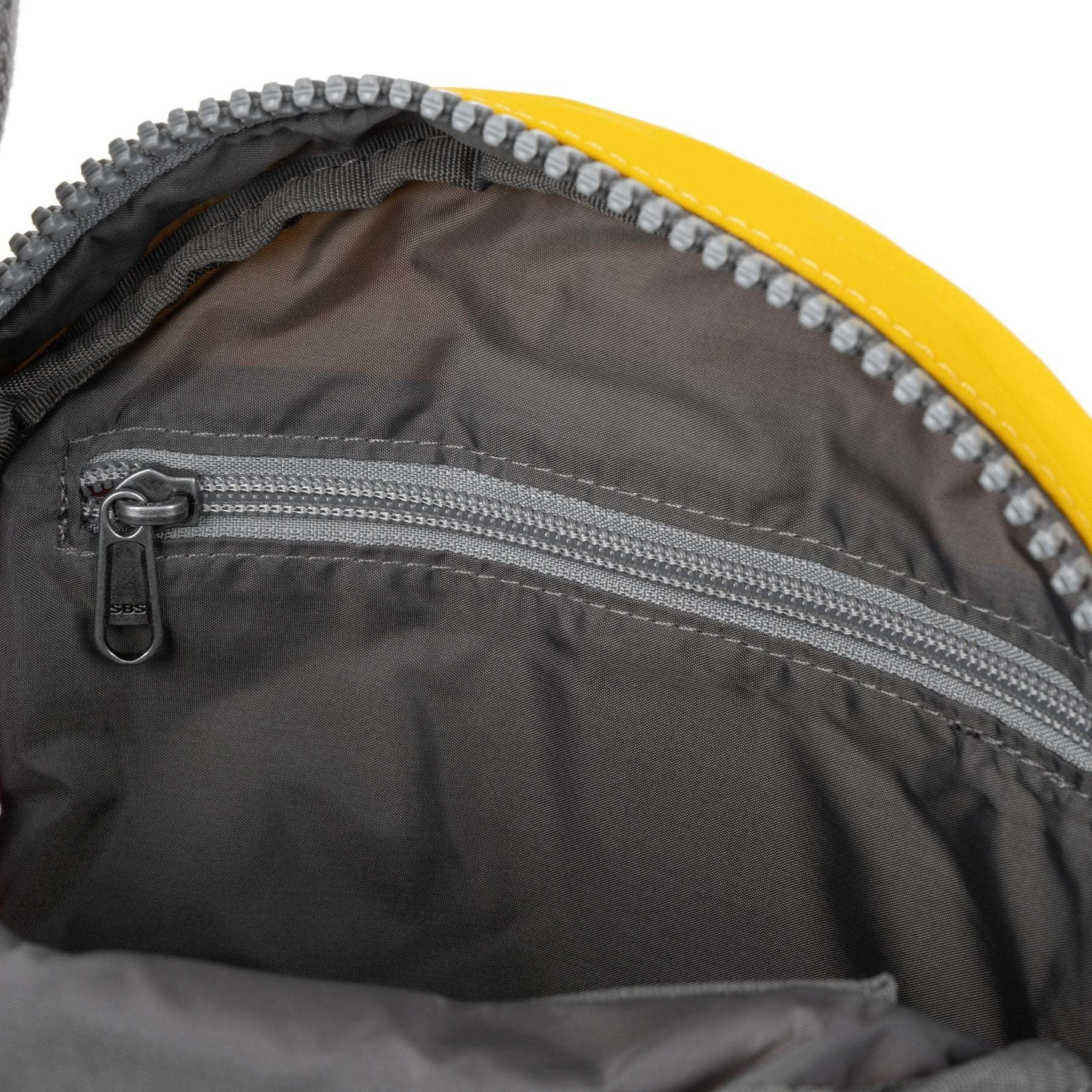 bag - crossbody round - paddington - nylon - small by ori london