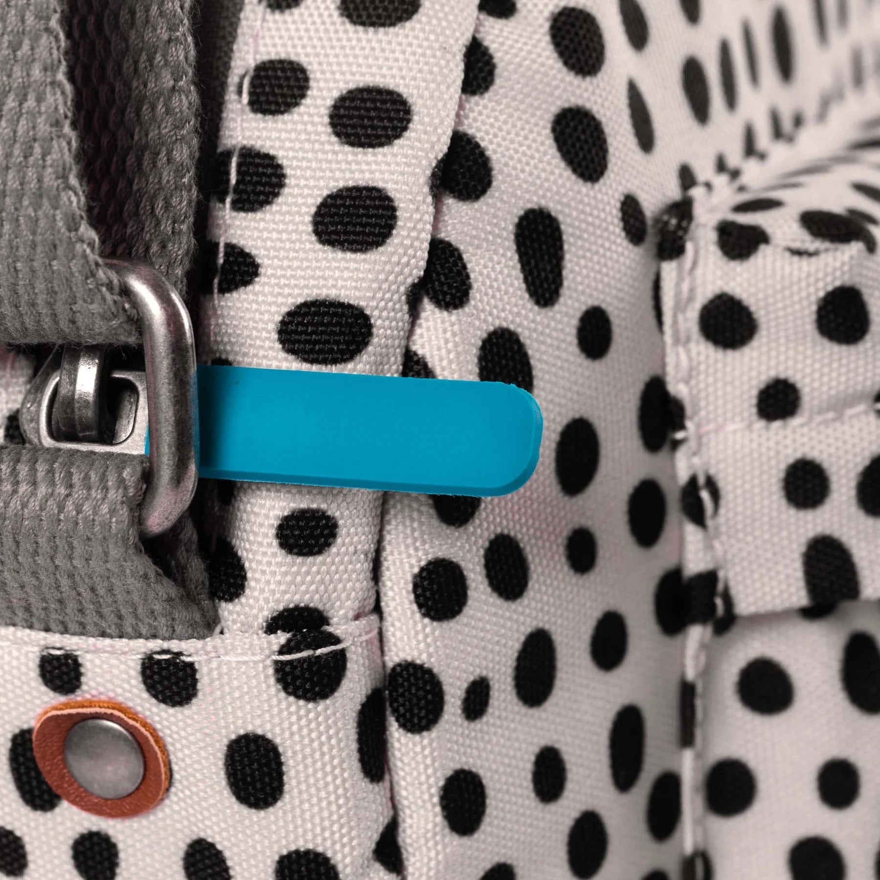 crossbody bag - "paddington" - dip dot by ori london