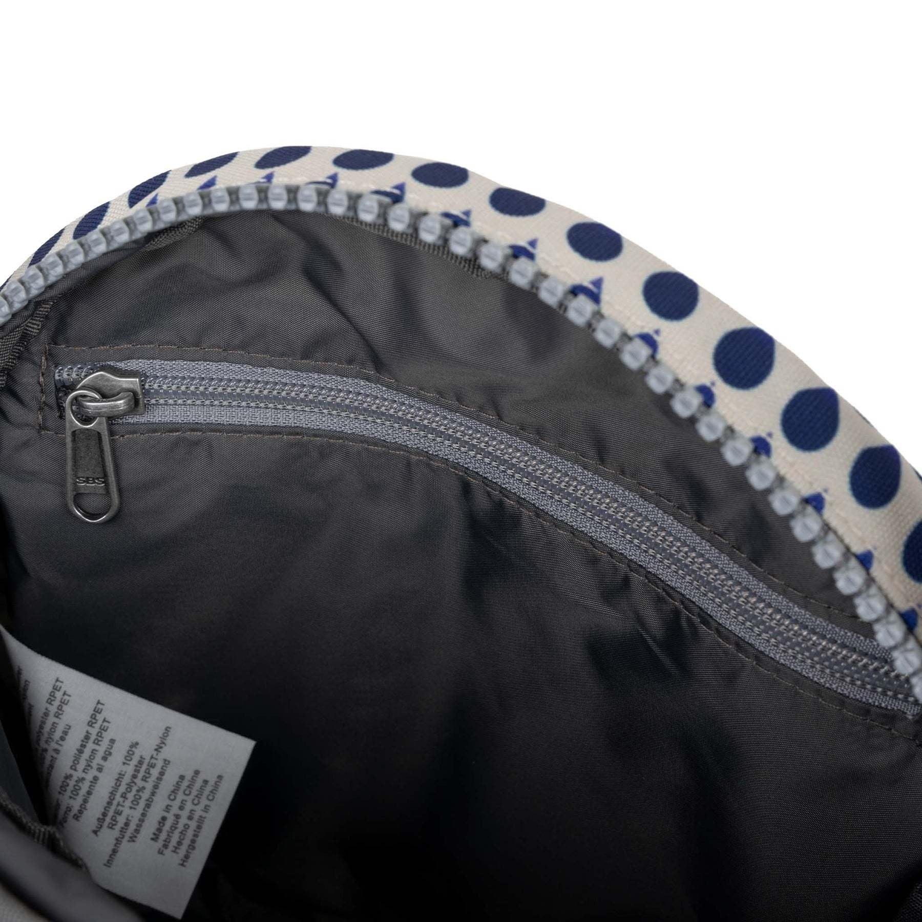 bag - crossbody round - paddington - nylon - small by ori london