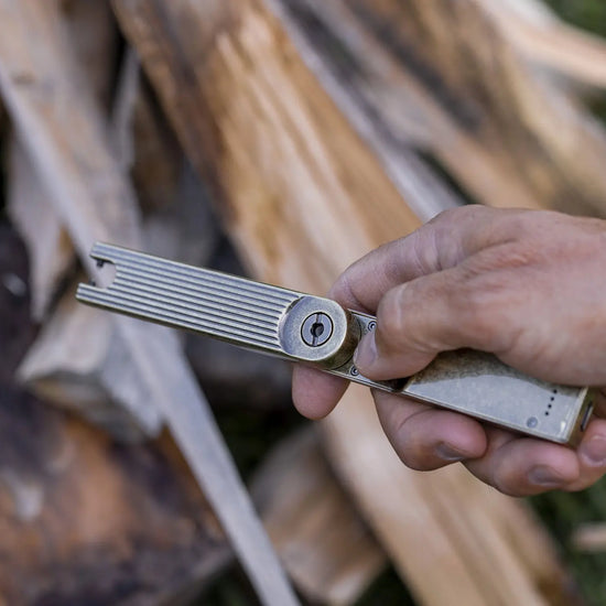 lighter - pivot arc - rechargeable by barebones