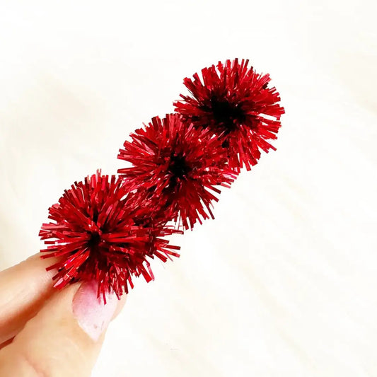 hair clip - party pom tinsel - red by sandy + rizzo