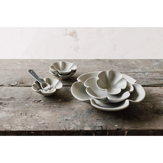 serving dish - sakura - 8.5" by now designs