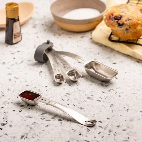 utensil - measuring spoon set - skinny dip by full circle home