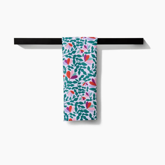 tea towel - microfiber - spring wavy leaves by geometry house