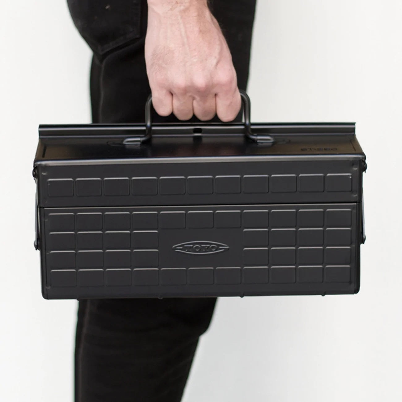 toolbox - steel cantilever by ameico/toyo