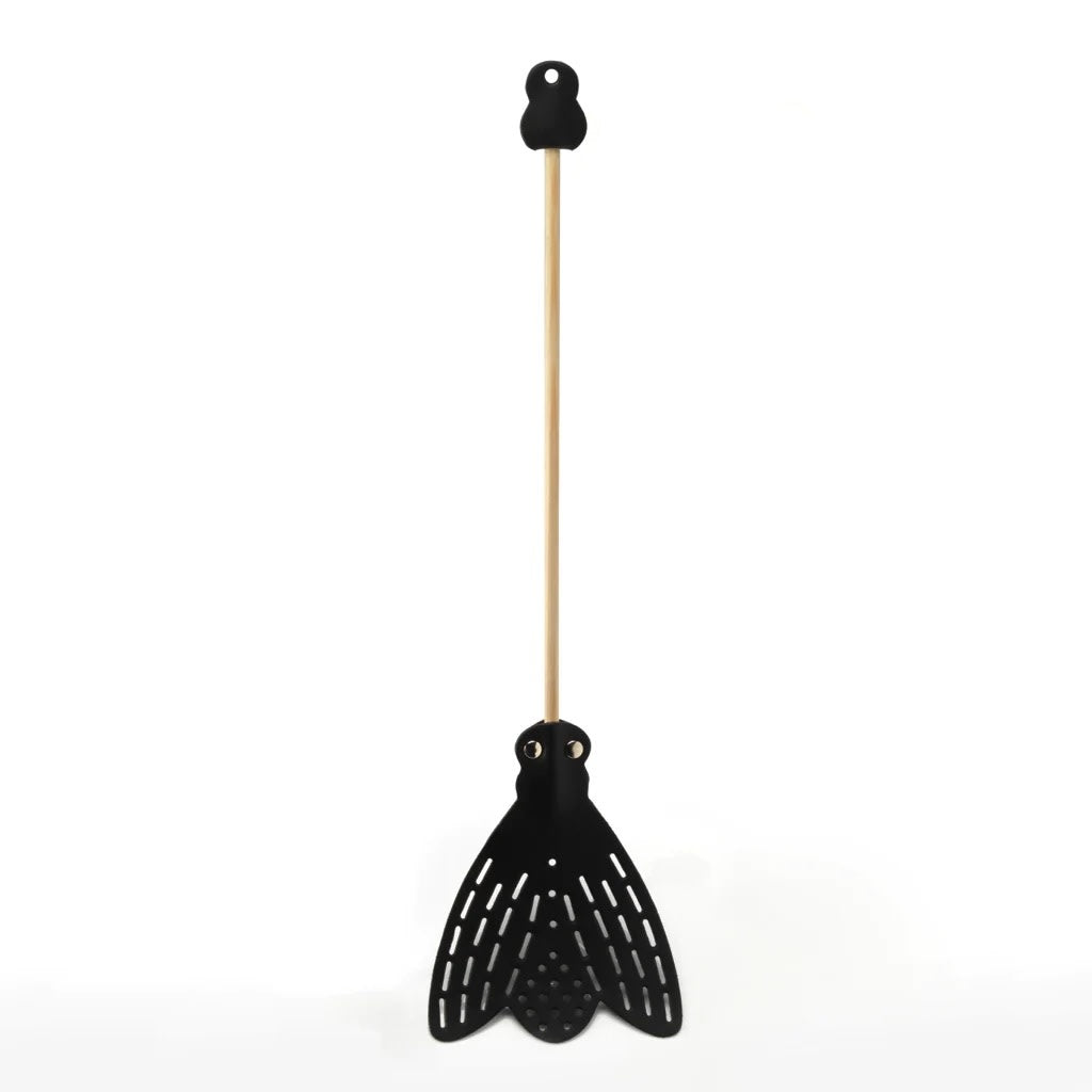 fly swatter - tarmo likki by ameico/essey