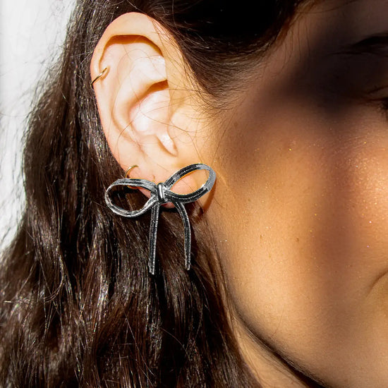 earrings - stud bow by peter and june