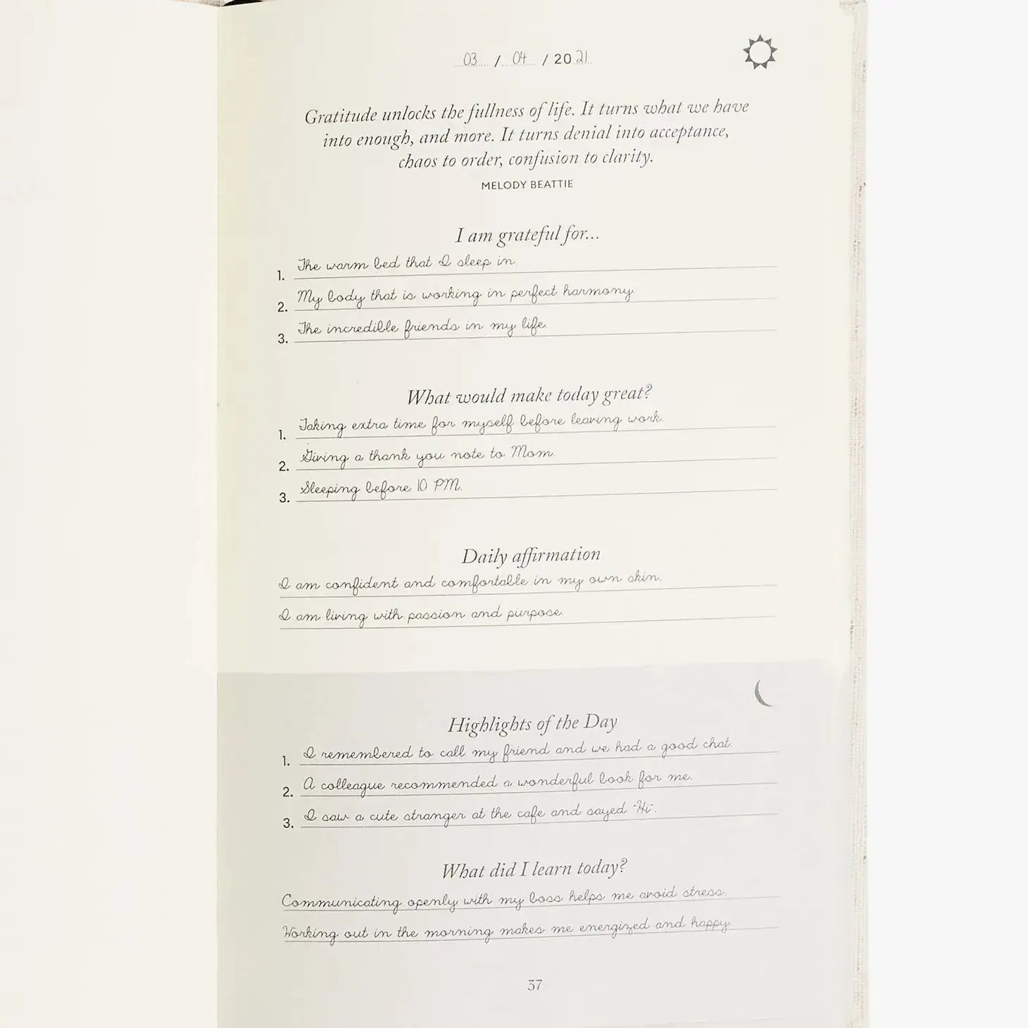 book - five minute journal - daily gratitude - black by intelligent change