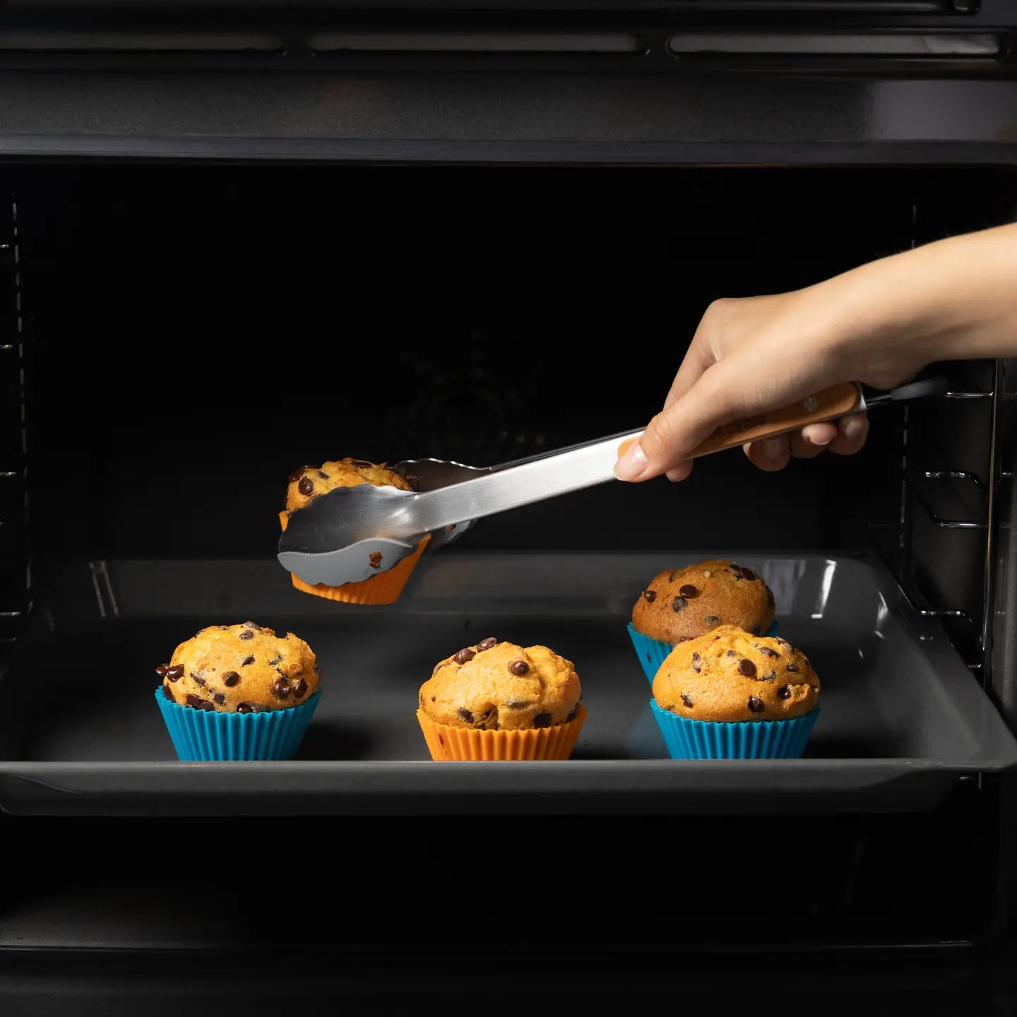 utensil - tongs - dual-sided silicone & stainless steel - 12" by full circle home