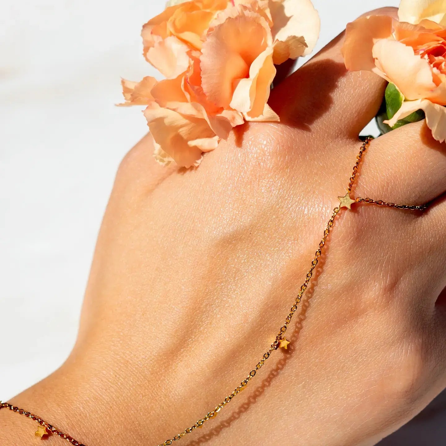 hand chain - twinkle stars - 18kgp by peter and june