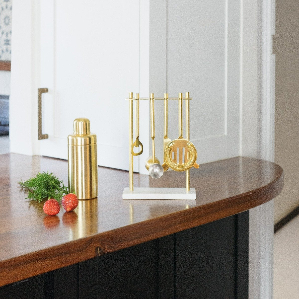 cocktail shaker - verona - matte gold by be home