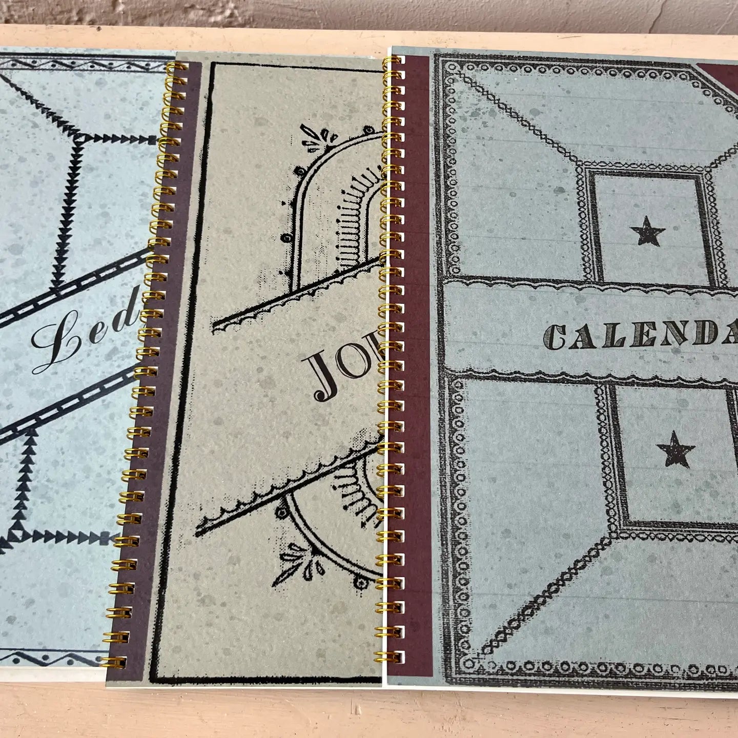 desk calendar - vintage perpetual monthly by parcel