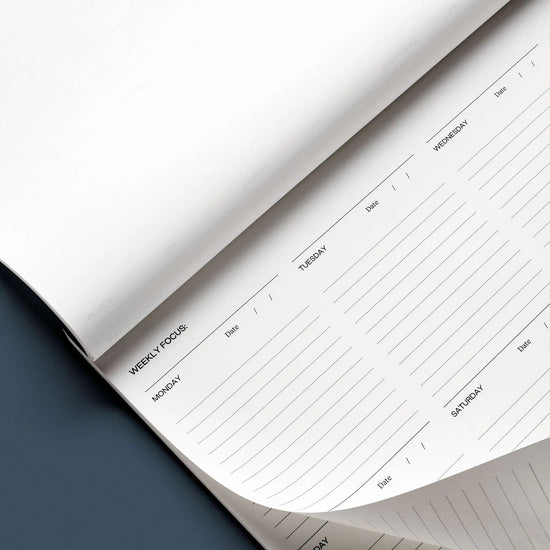 weekly desk pad by ameico/karst