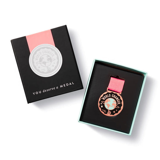 honorary ribbon medal - world changer by compendium