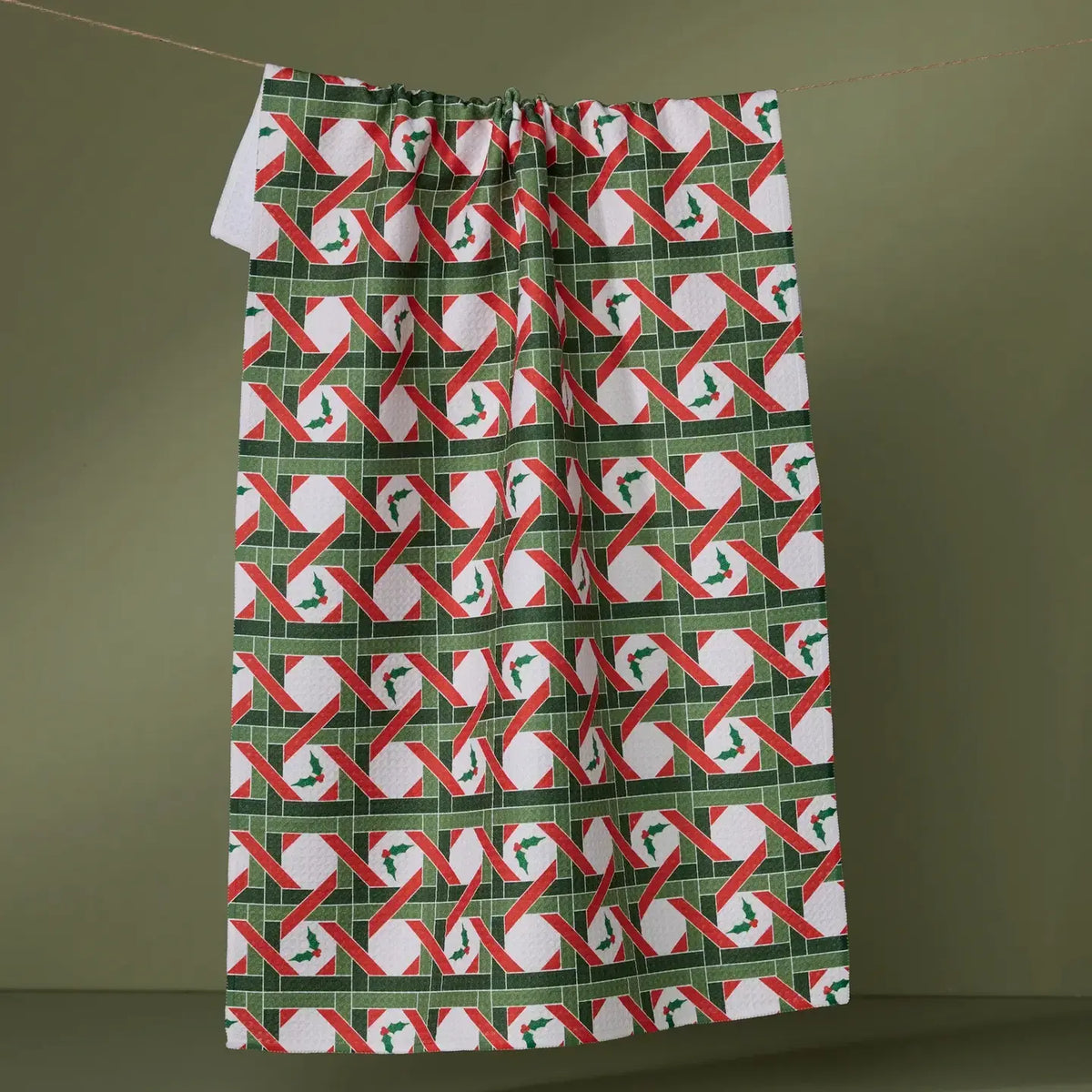tea towel - microfiber holiday - yuletide lattice by geometry house